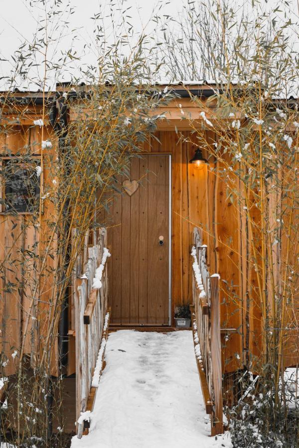 Вилла La Cabane Ofuro Celles  Экстерьер фото